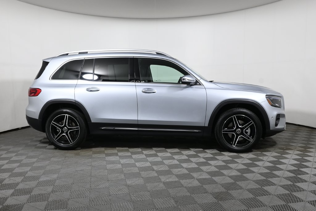 New 2026 Cirrus Silver Metallic Mercedes-Benz GLB 250 image 40