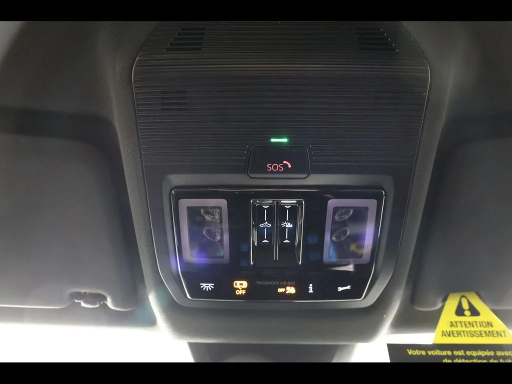 New 2026 Black Volkswagen 2.0T SE w/Technology image 14