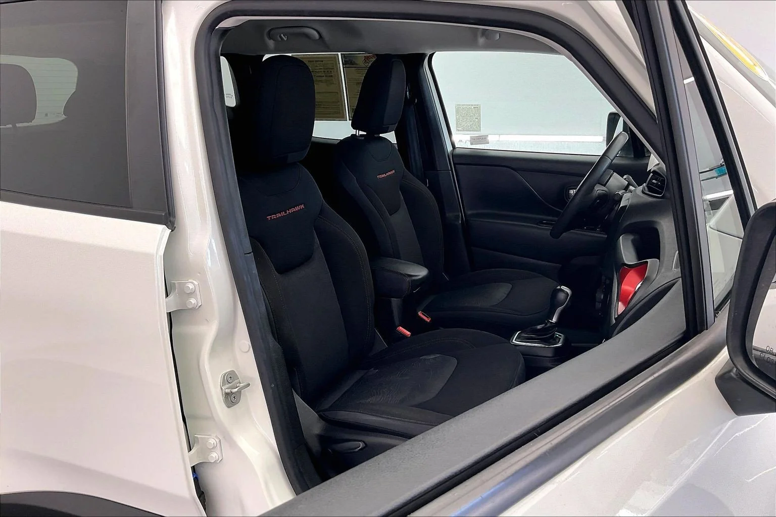 Used 2023 Alpine White Clearcoat Jeep Trailhawk image 6