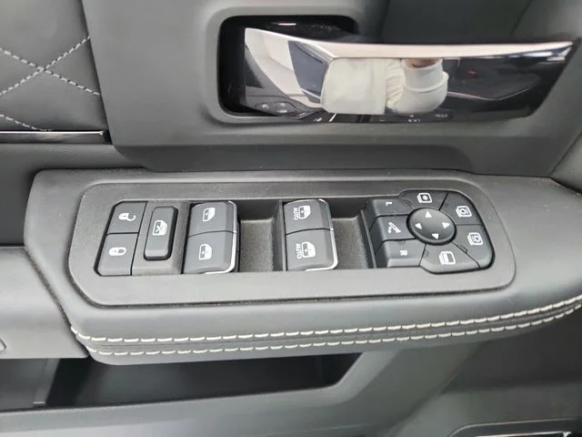 2025 RAM 2500 Limited - Photo 25