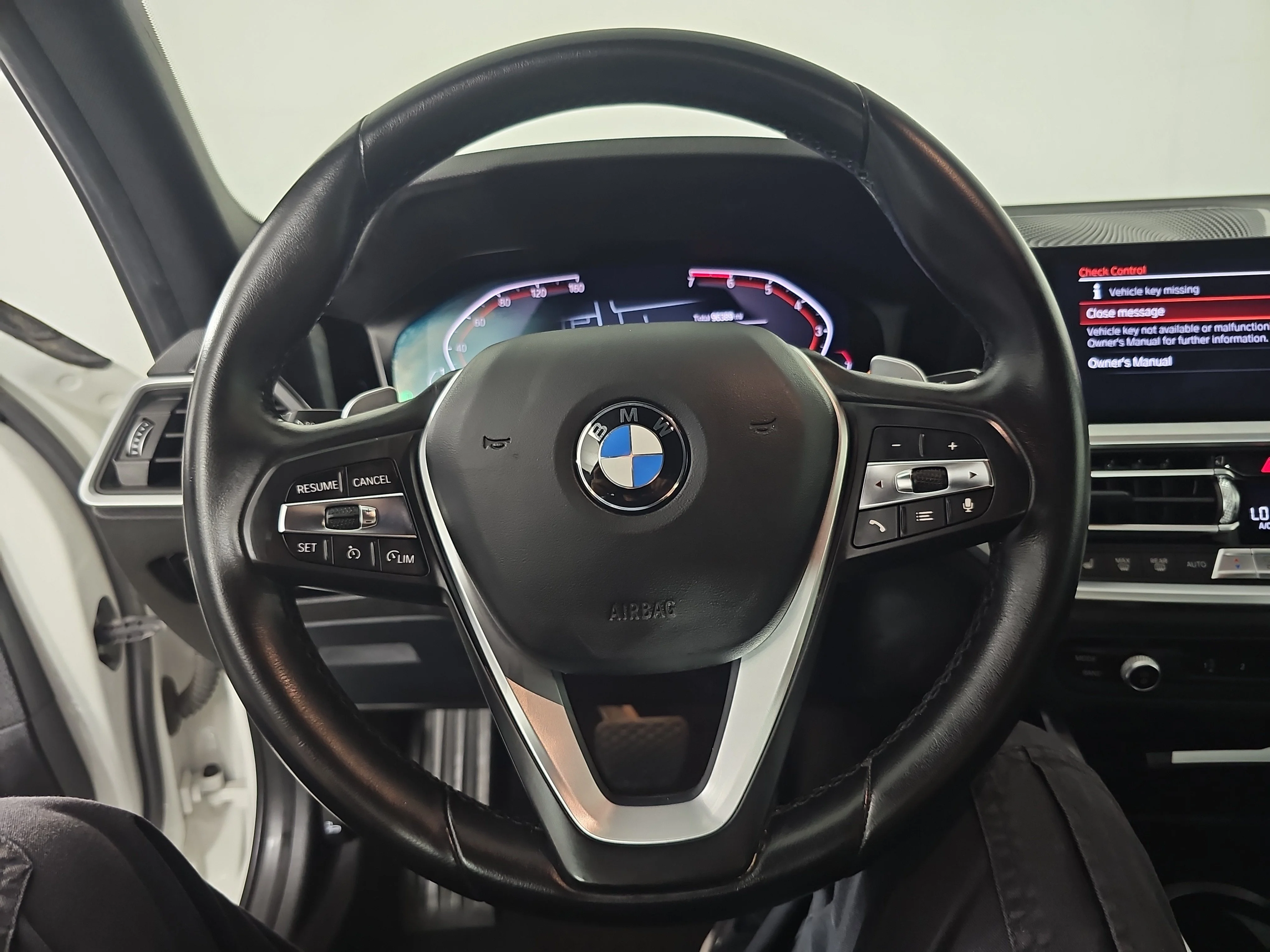 Used 2021 Alpine White BMW  image 23