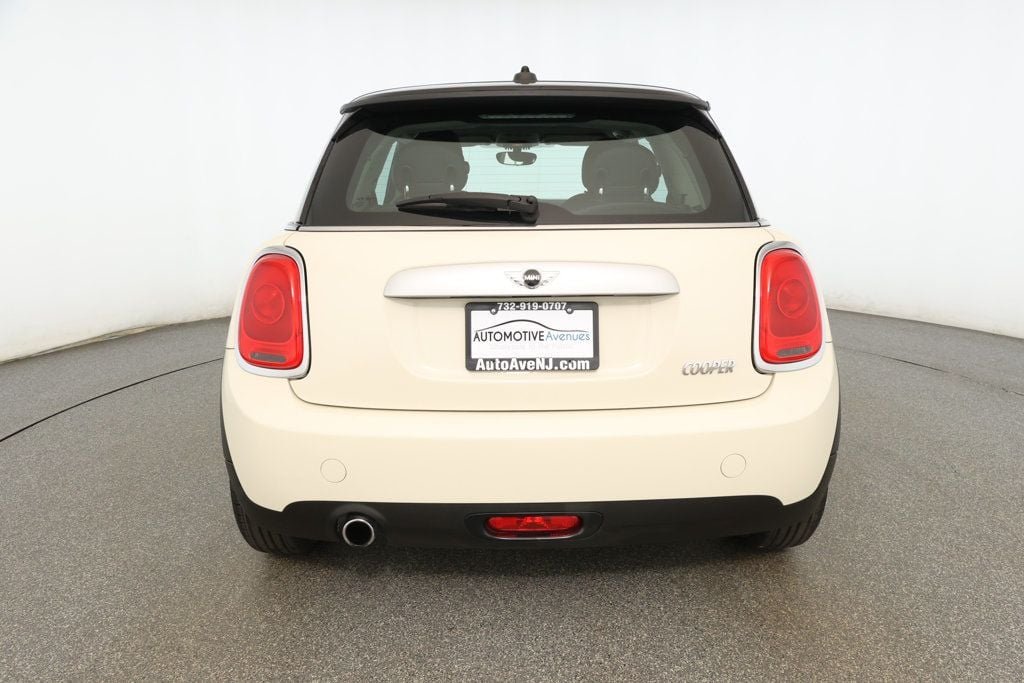 2014 Mini Cooper Hardtop photo 3