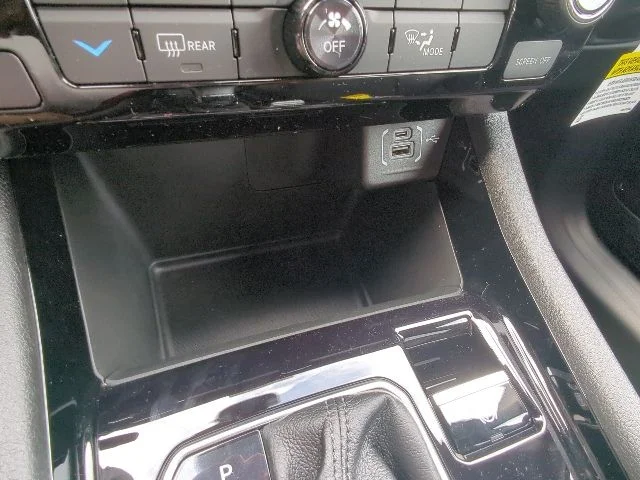 New 2026 Silver Jeep Latitude image 18