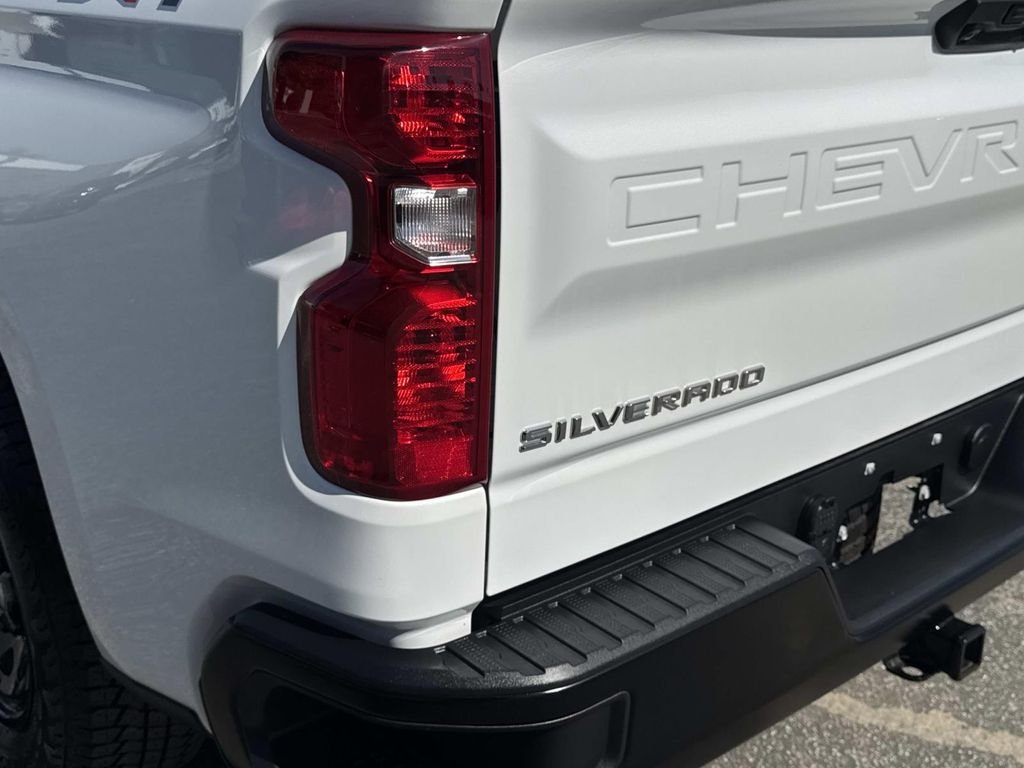 Used 2025 White Chevrolet WT image 28