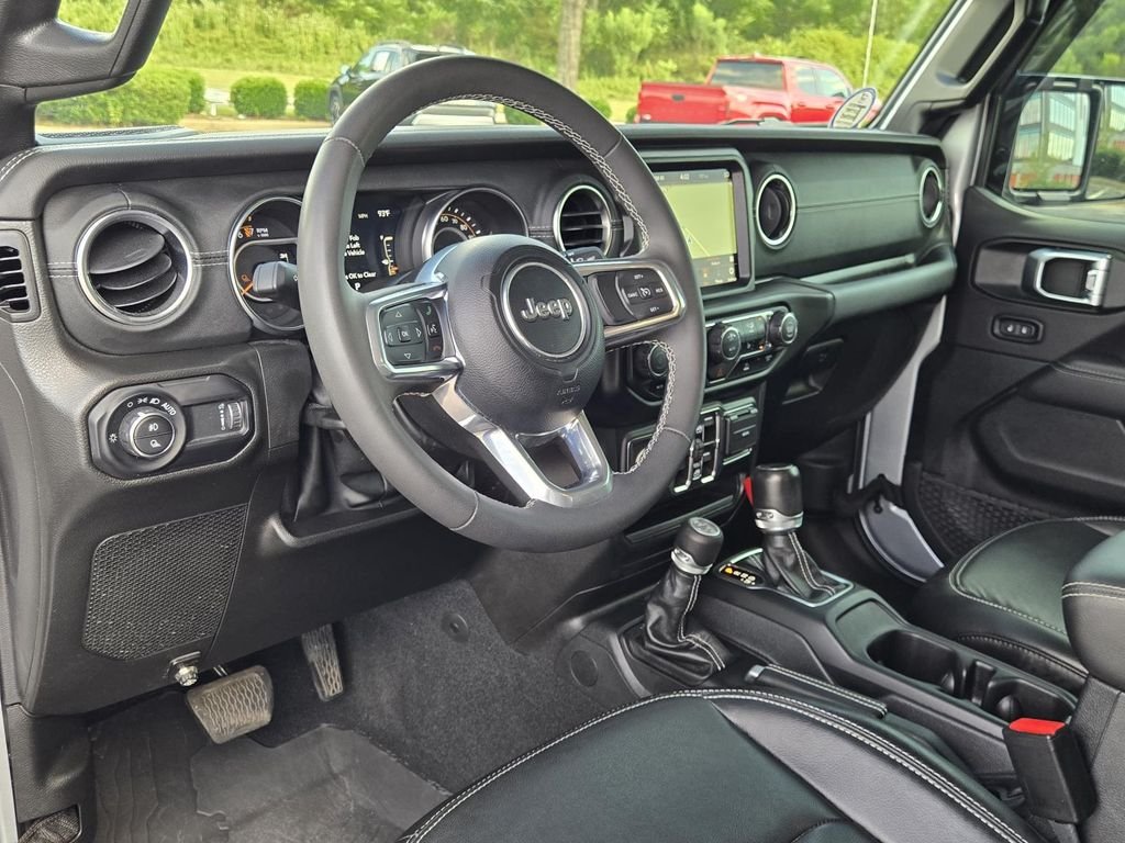 Used 2023 Silver Jeep Overland image 23