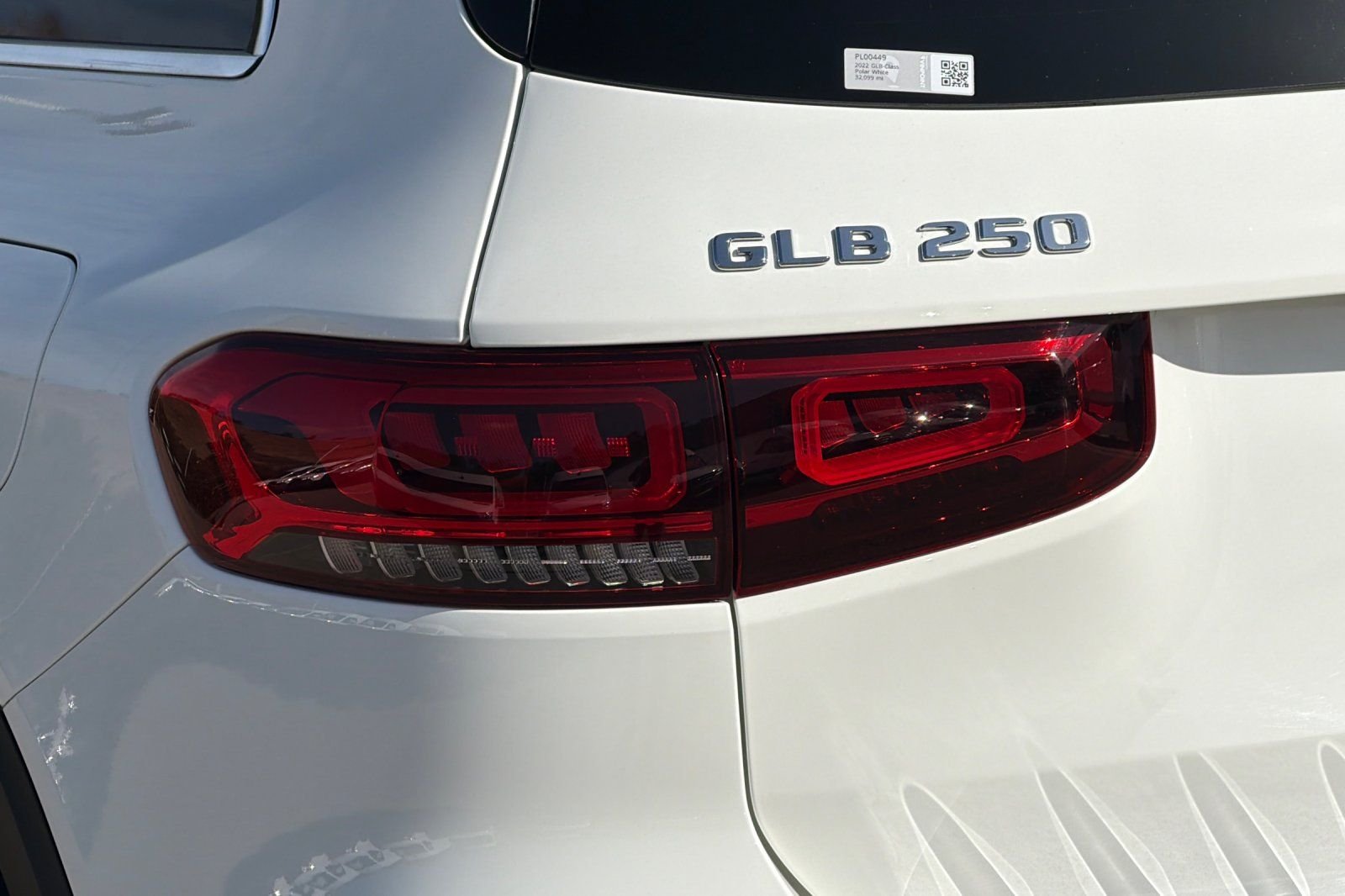 Certified Used 2022 White Mercedes-Benz GLB 250 image 14