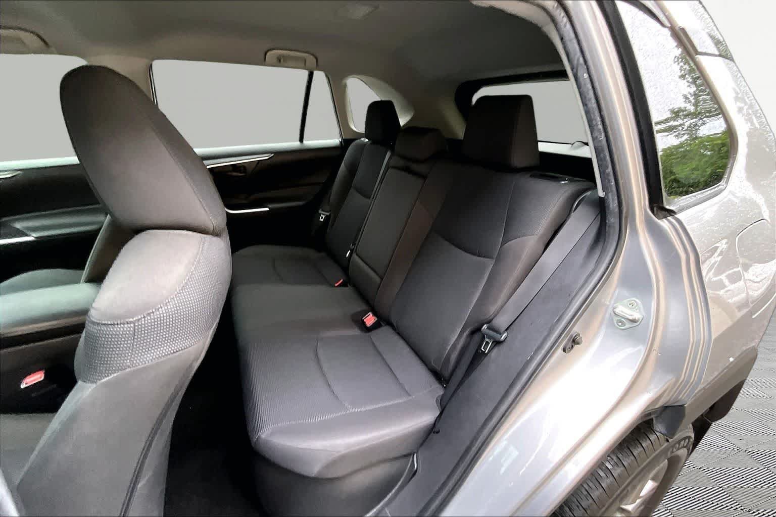 Used 2024 Silver Sky Metallic Toyota Hybrid LE image 21
