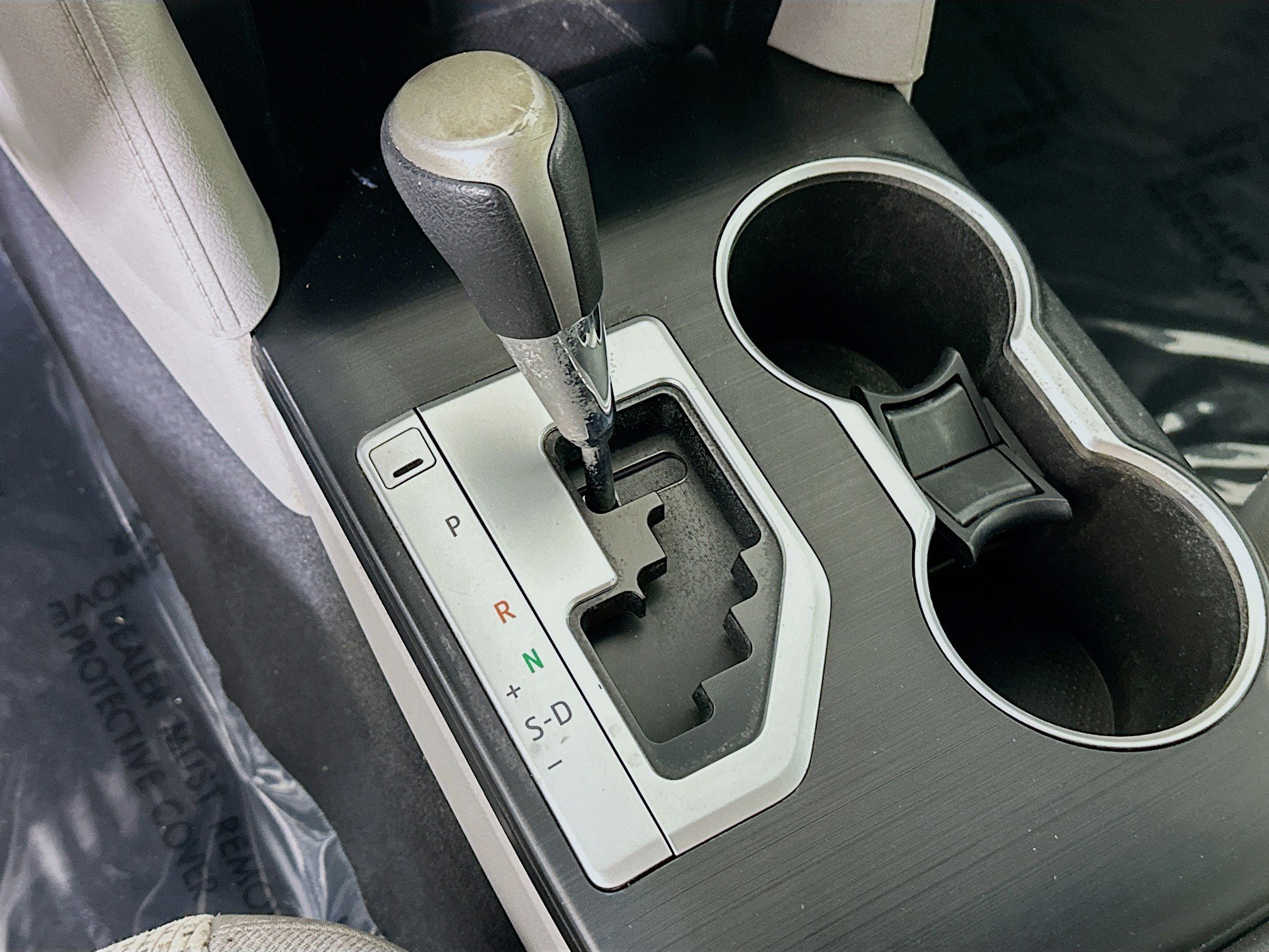 Used 2012 Classic Silver Metallic Toyota L image 18