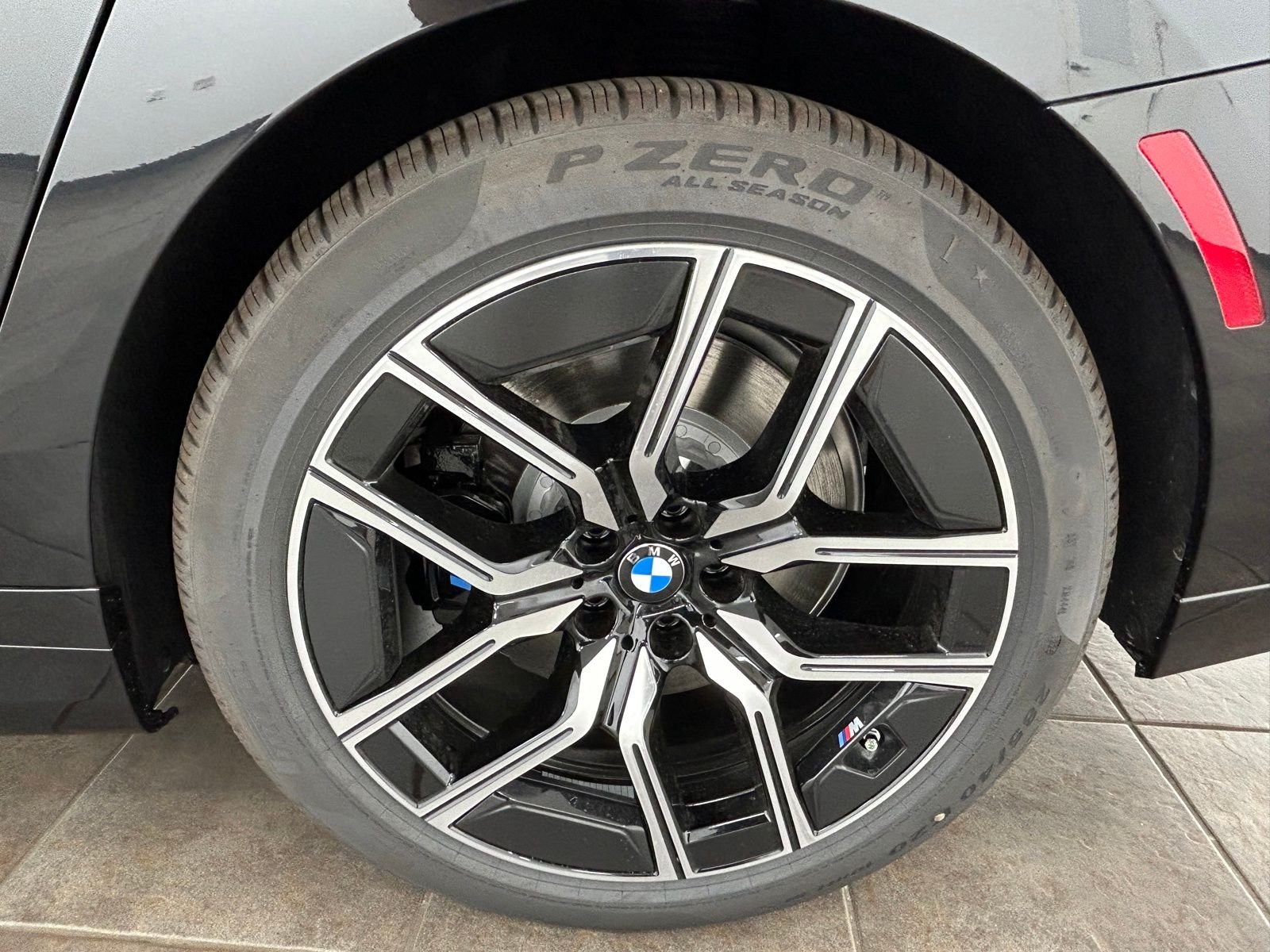New 2026 Black Sapphire Metallic BMW 740i xDrive image 37