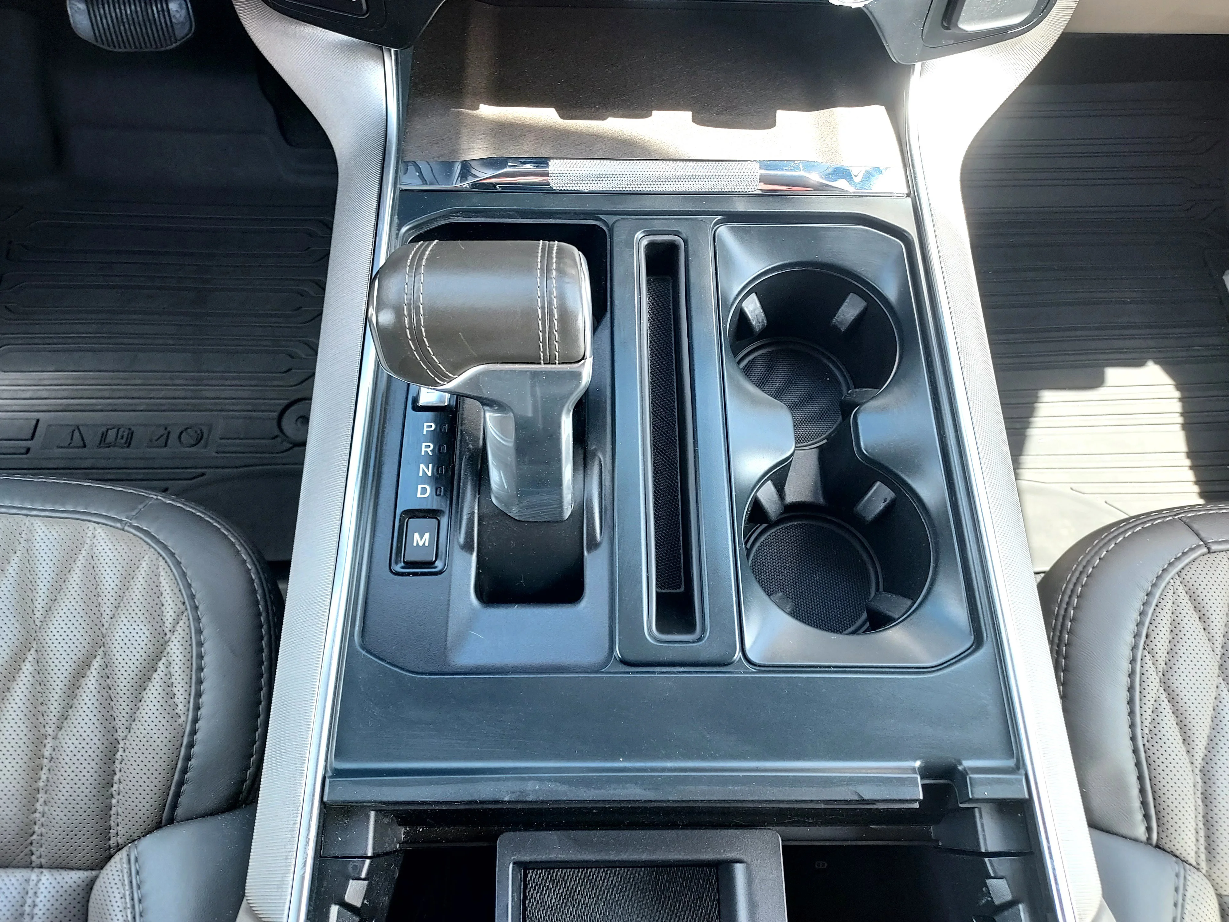 Used 2024 White Ford Platinum image 22