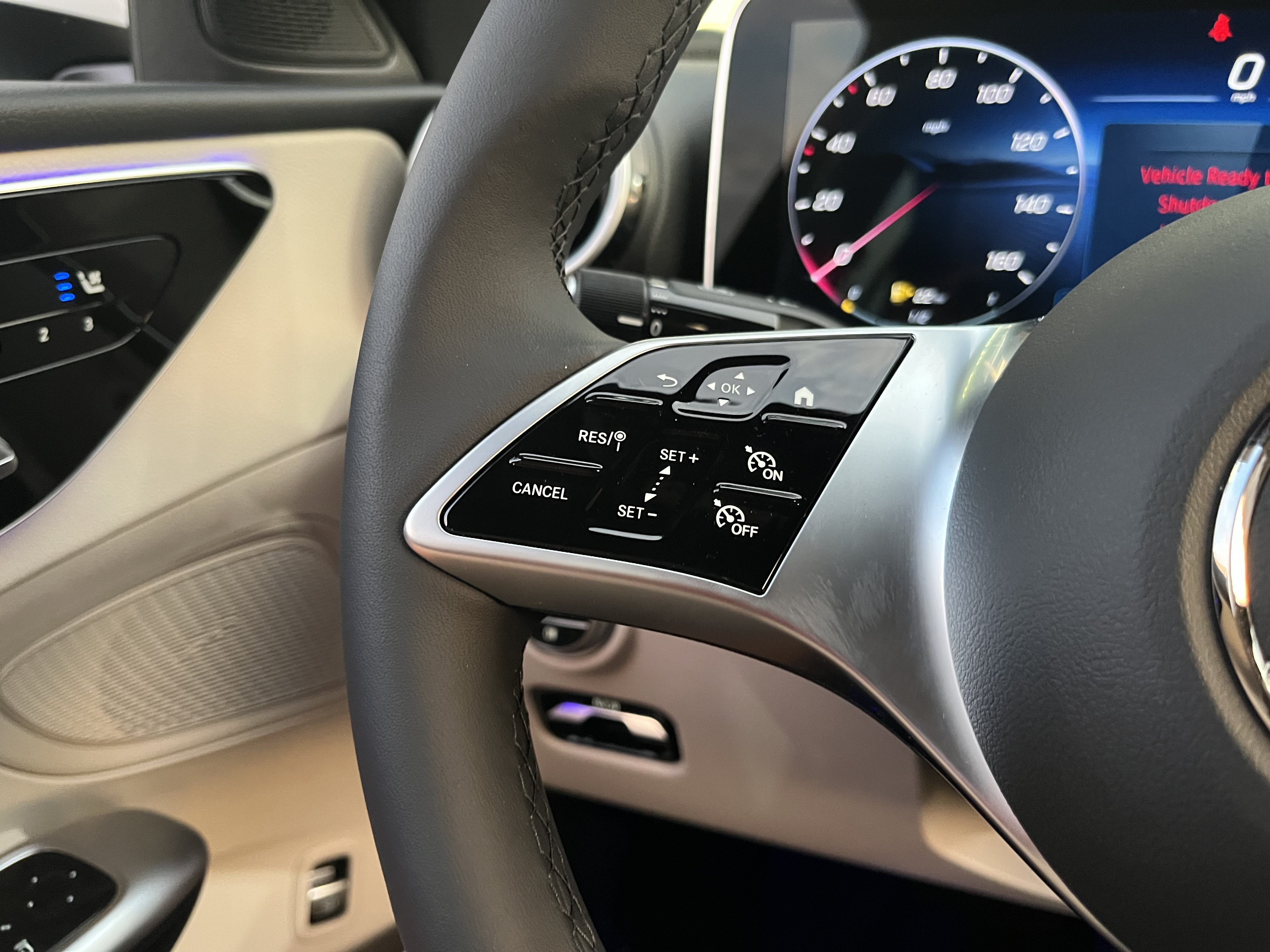 New 2026 POLAR WHITE Mercedes-Benz C 300 image 24