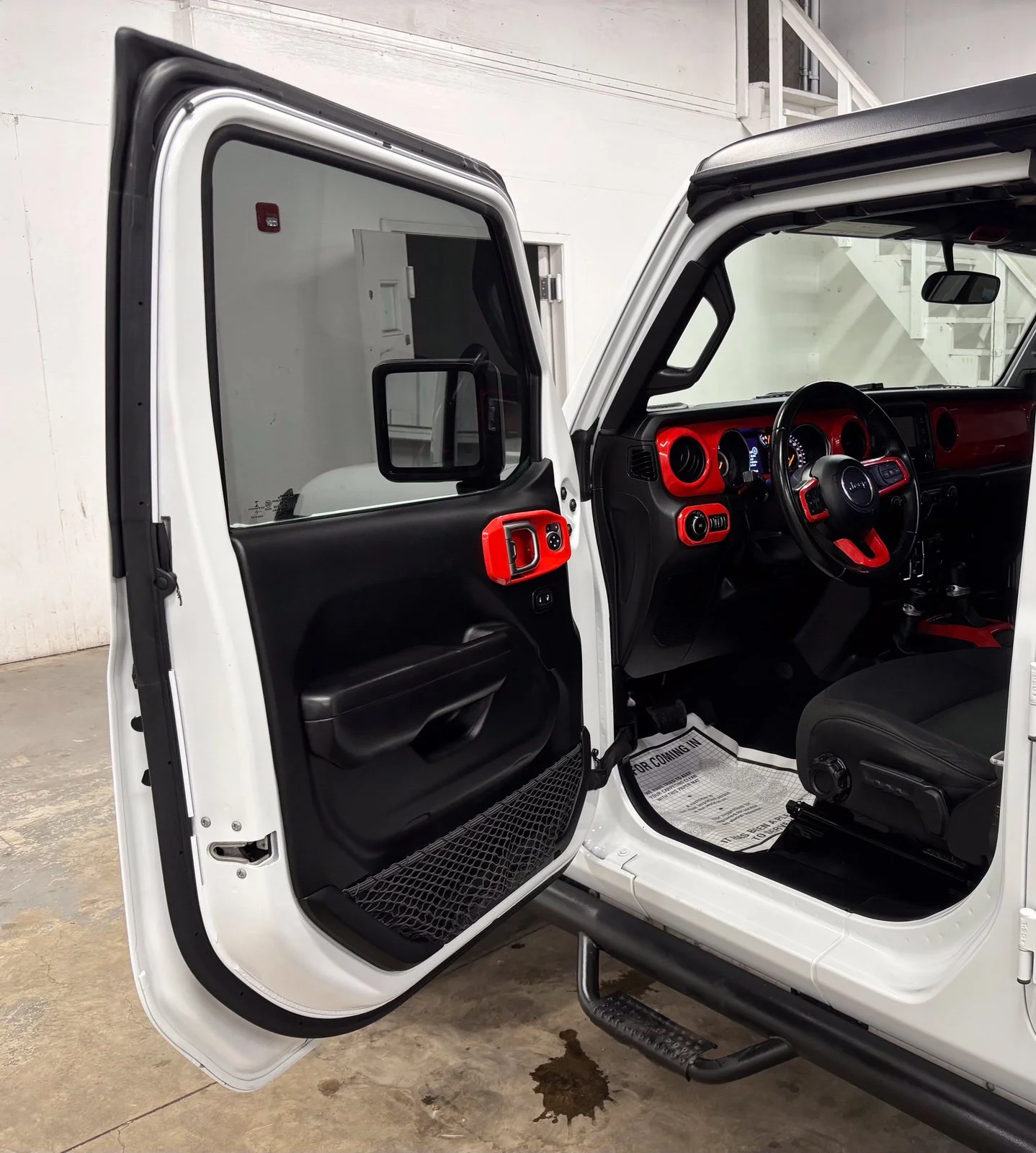 Used 2020 White Jeep Unlimited Sport S image 21