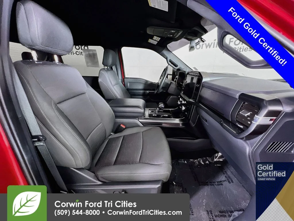 Used 2021 Rapid Red Metallic Tinted Clearcoat Ford XLT image 17