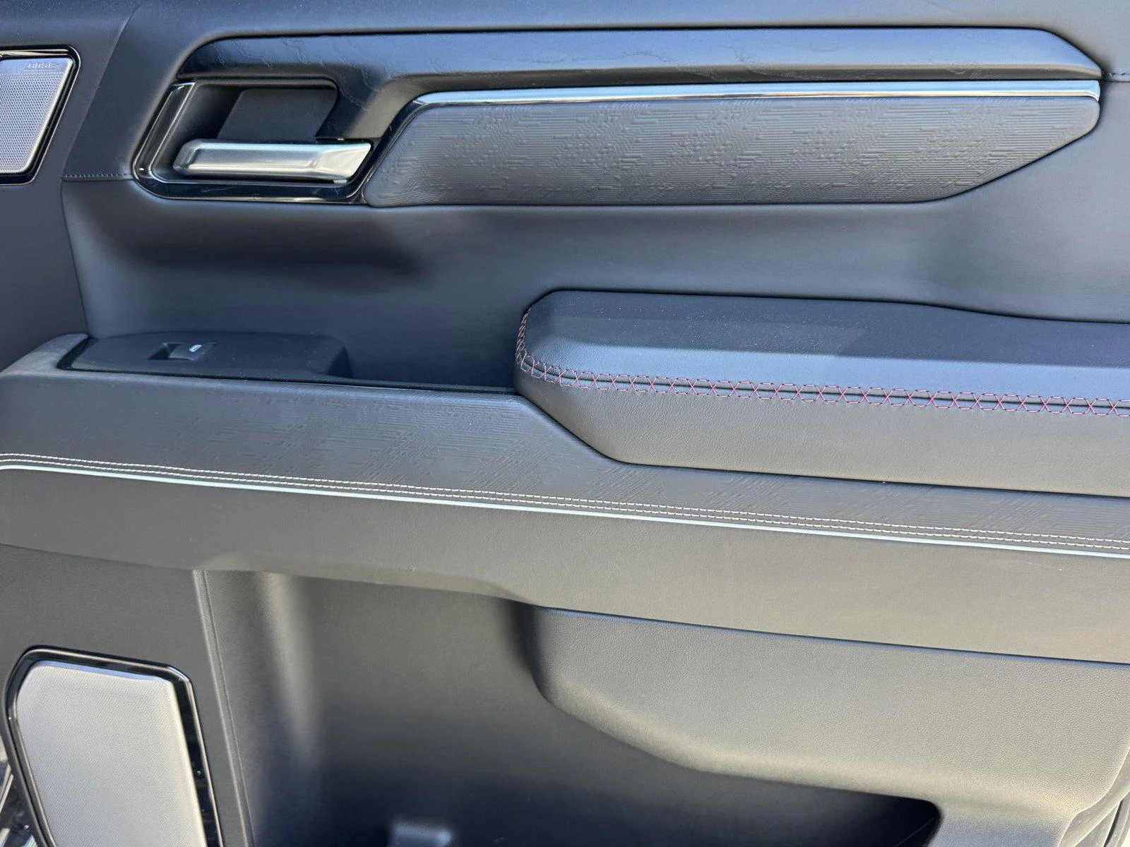 Used 2024 Titanium Rush Metallic GMC AT4X image 12