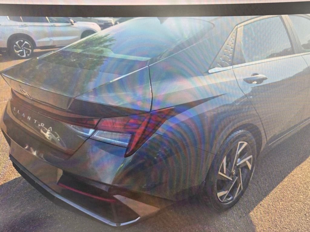 Used 2024 Gray Hyundai SEL image 10
