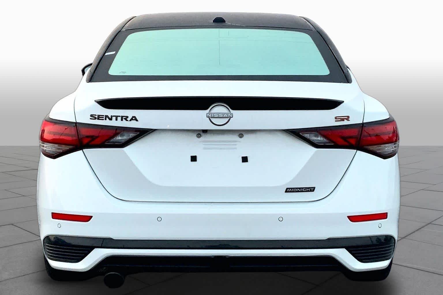 Used 2025 Aspen White Tricoat/Super Black Nissan SR image 5