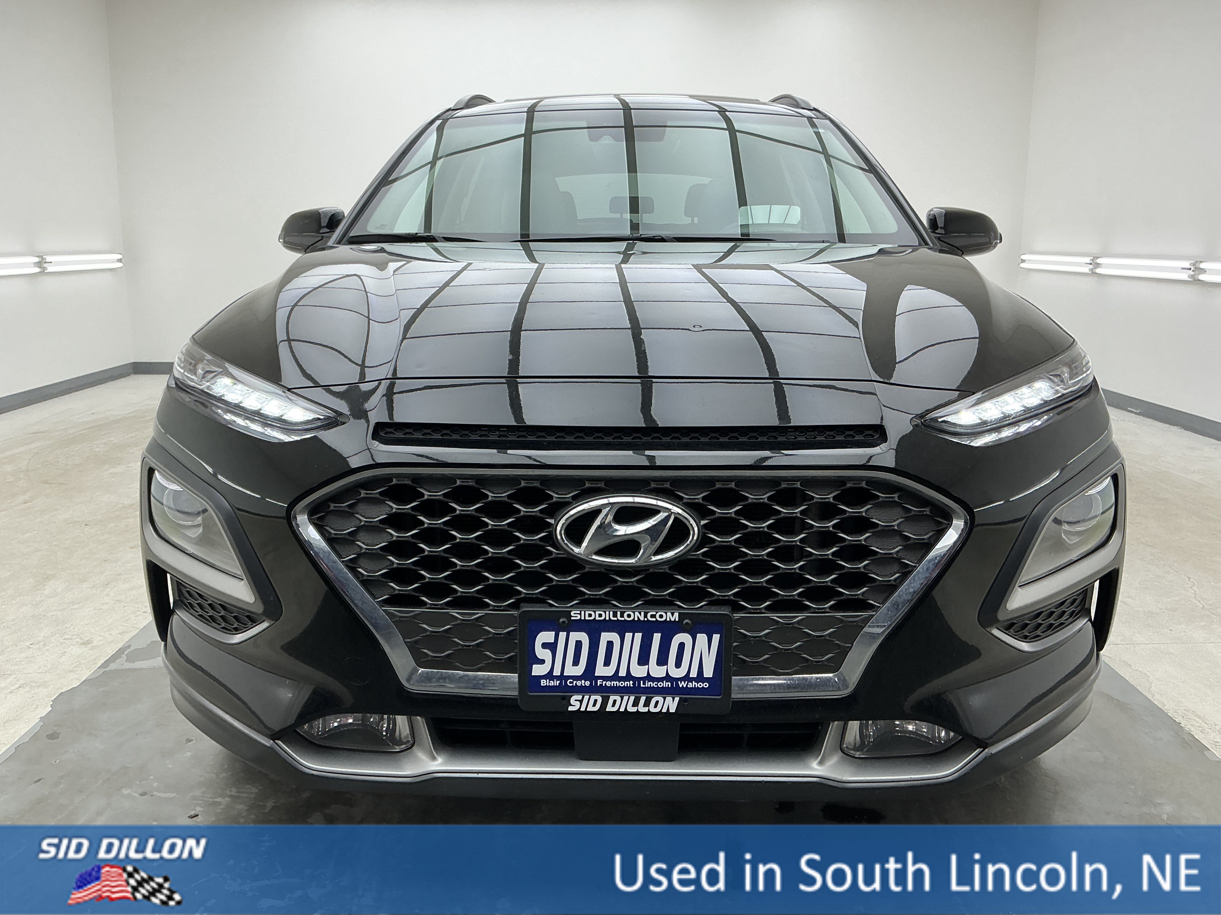 Used 2021 Ultra Black Hyundai Ultimate image 2