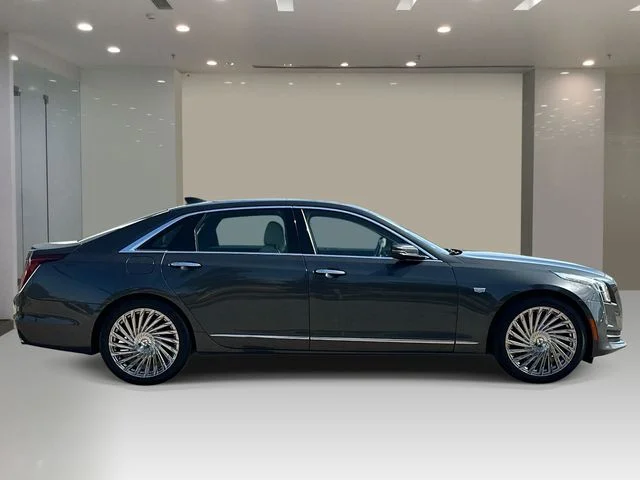 Used 2017 Gray Cadillac 3.6L image 5
