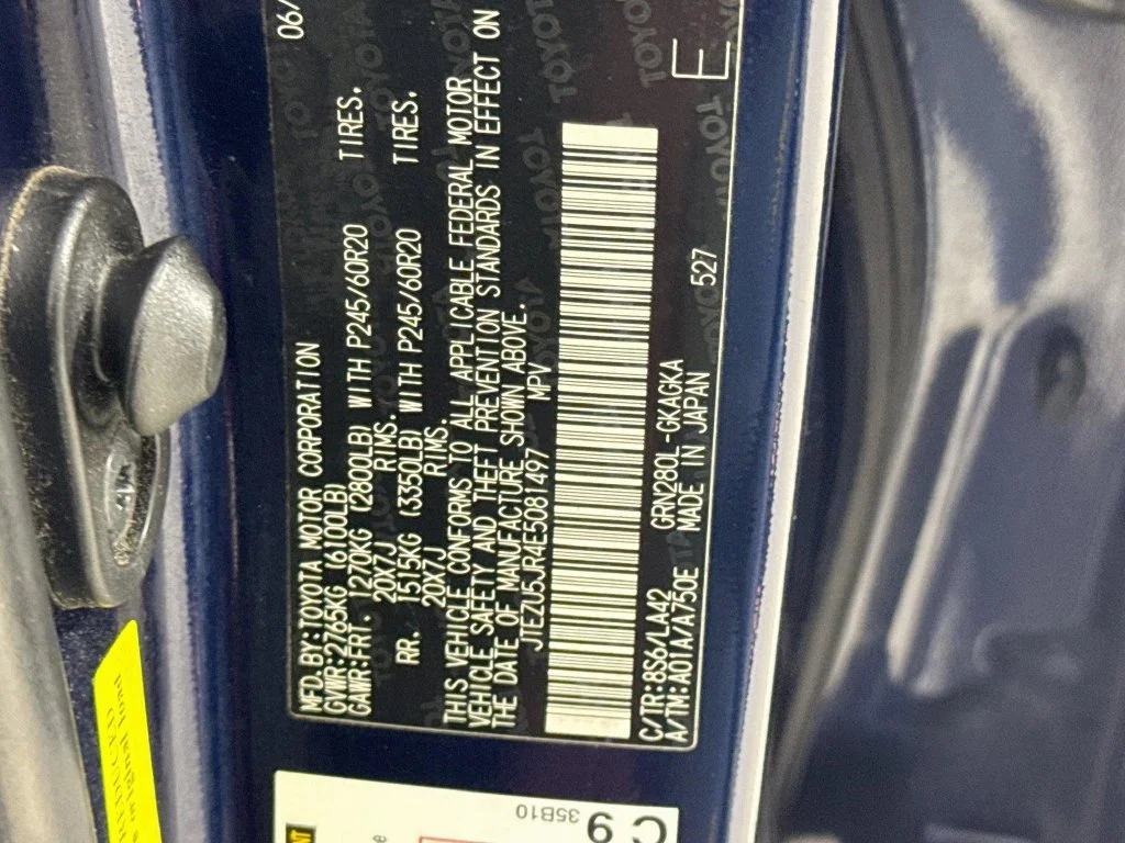 Used 2014 Nautical Blue Toyota Limited image 41