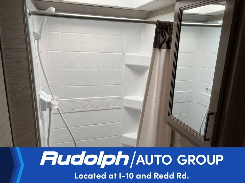 Used 2022 Oxford White Ford Base image 35