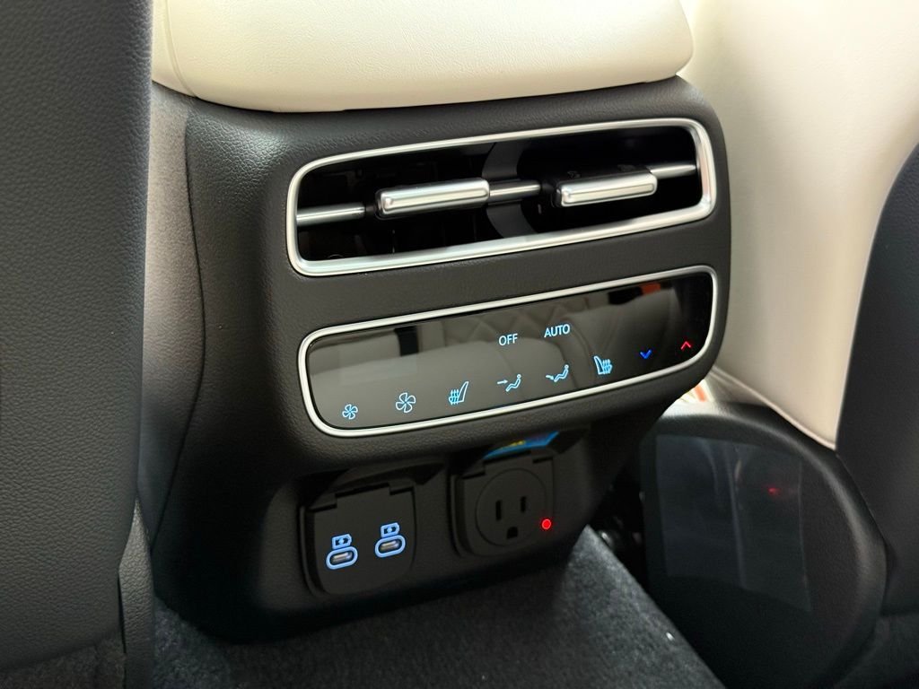 2026 GENESIS GV70 Sport Prestige - Photo 14
