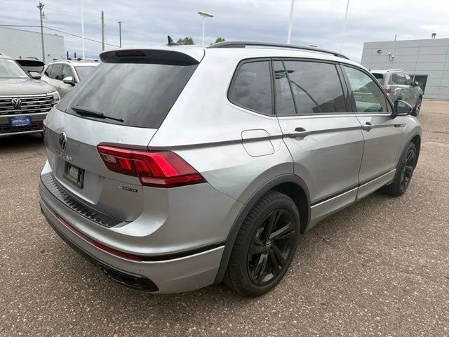 Certified Used 2023 Silver Volkswagen 2.0T SE R-Line Black image 3