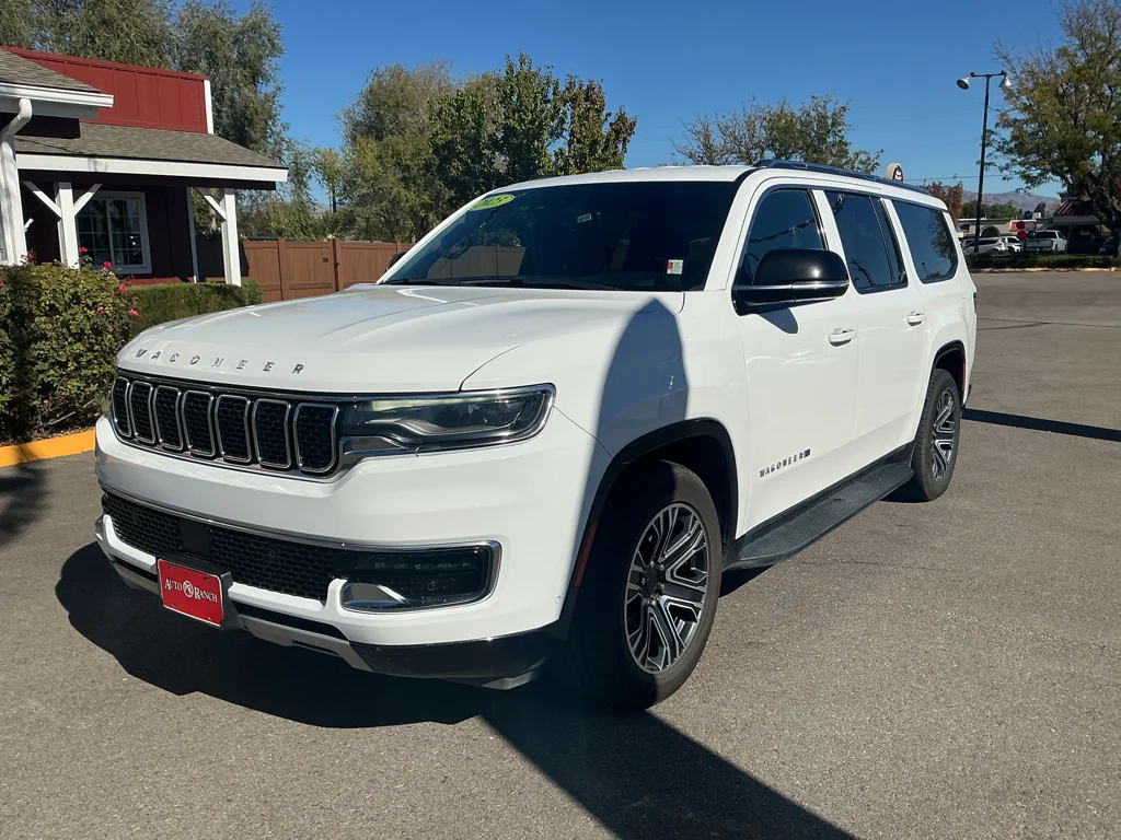 2023 Jeep Wagoneer L