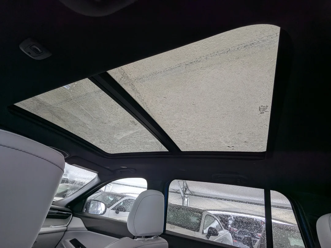 New 2026 Blue Jeep Limited - - 4x4 - Tech Group - Panoramic Sunroof - Trailer Tow - Remote Start & More! image 27