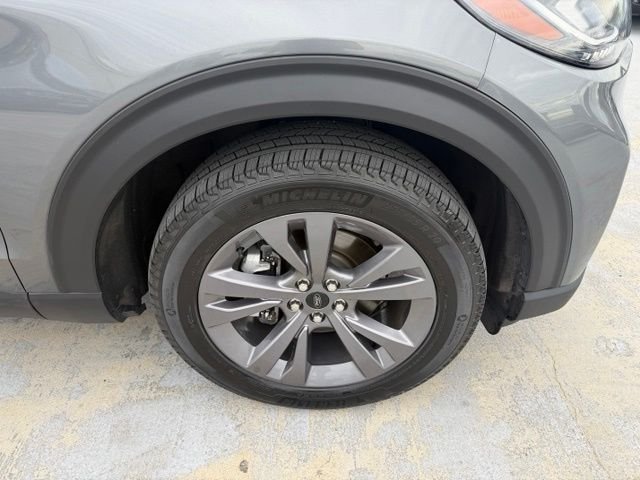 Used 2025 Gray Ford Active image 9