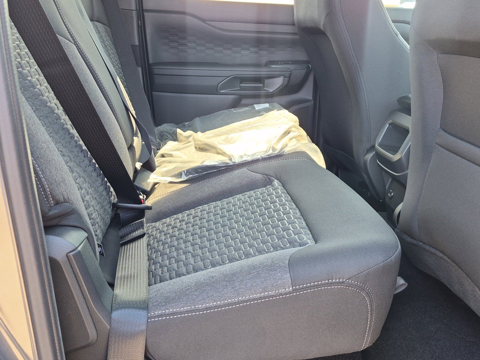 New 2026 Carbonized Gray Metallic Ford XLT image 9