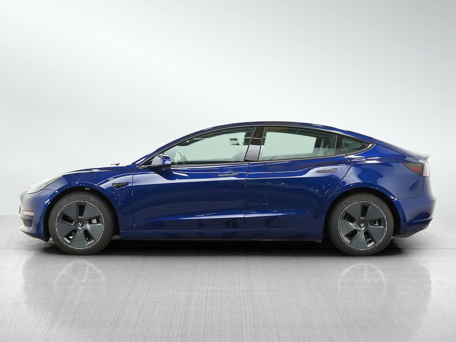 Used 2022 Tesla Model 3 Long Range with VIN 5YJ3E1EB3NF231269 for sale in Minneapolis, MN