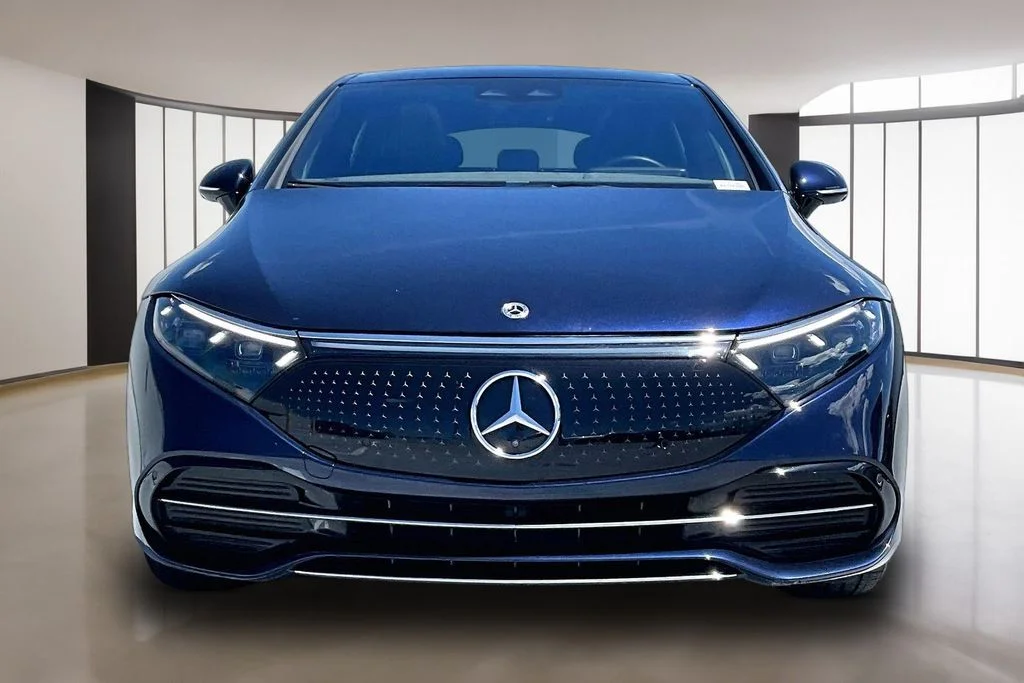 Used 2023 Mercedes-Benz EQS Base with VIN W1KCG2DB2PA027081 for sale in Cerritos, CA