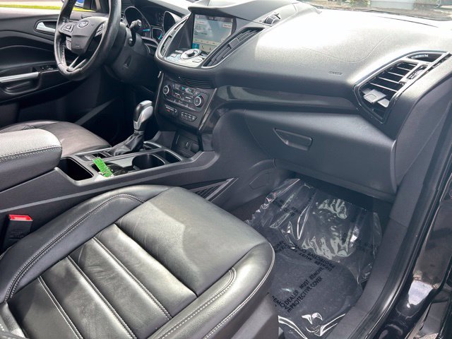 Used 2019 Black Metallic Ford Titanium image 10