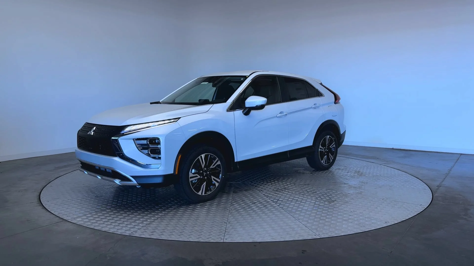 New 2026 White Diamond Mitsubishi SE image 4