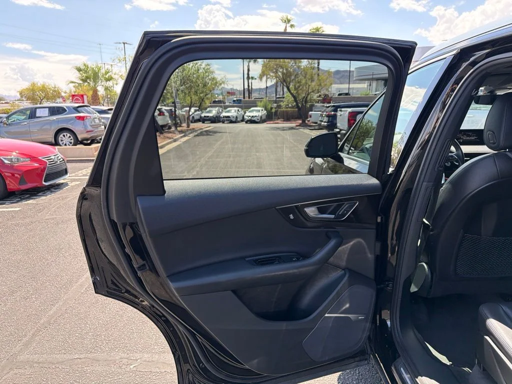 Used 2019 Black Audi 55 Premium Plus image 7