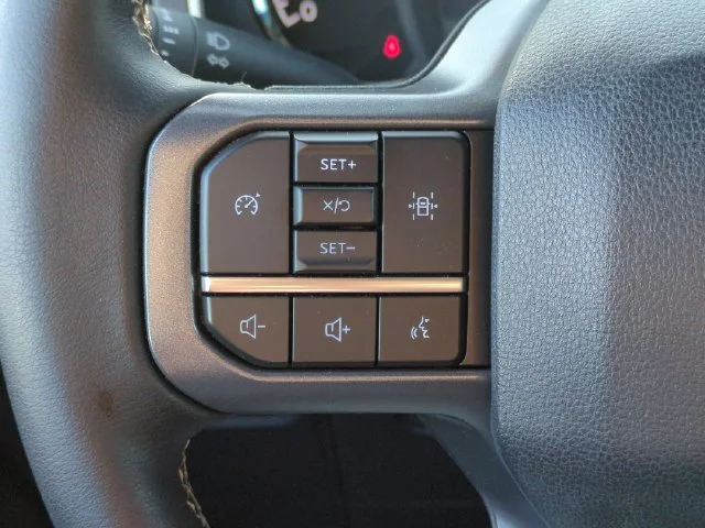 Used 2023 Gray Ford XLT image 16