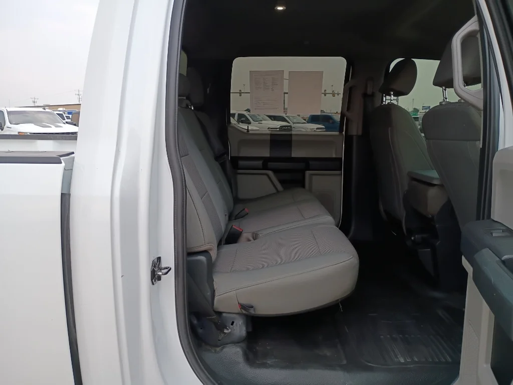 Used 2022 Oxford White Ford XL image 13
