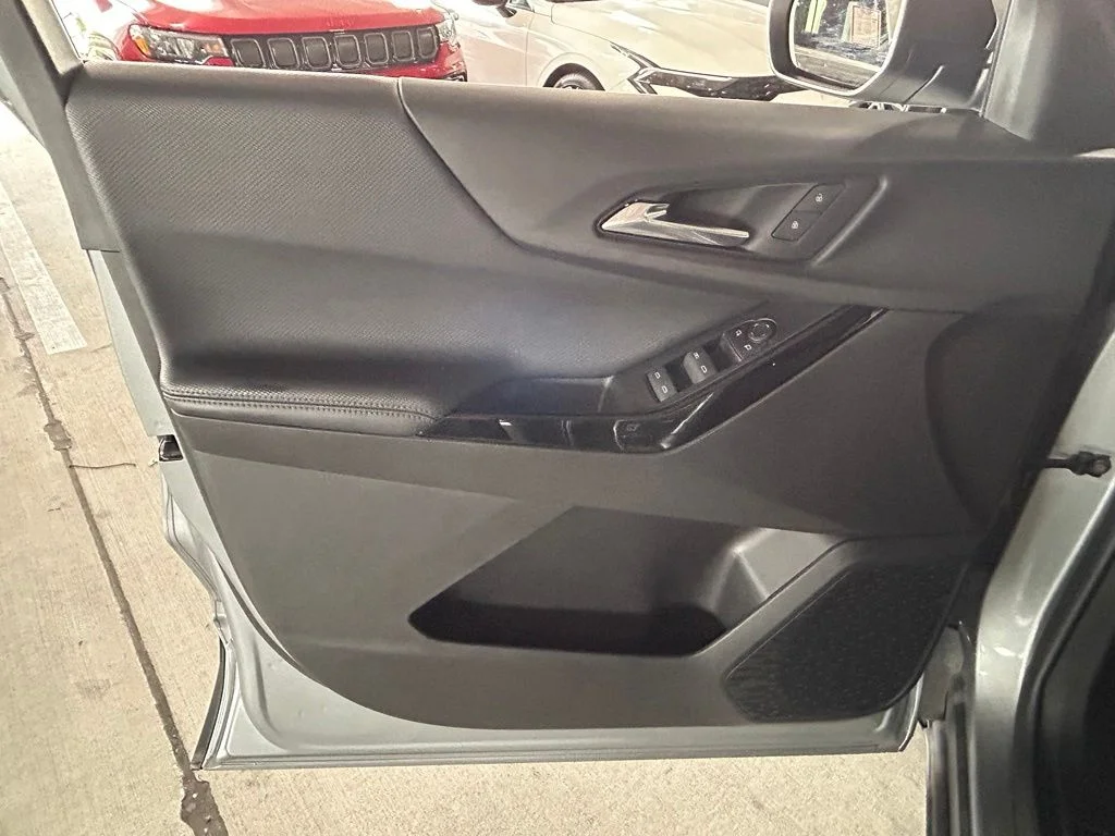 Used 2025 Sterling Gray Metallic Chevrolet LT image 16