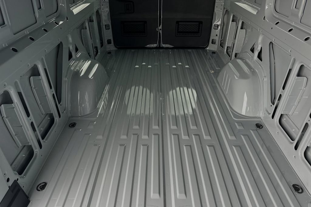 Used 2024 Silver Mercedes-Benz Cargo 170 WB image 14