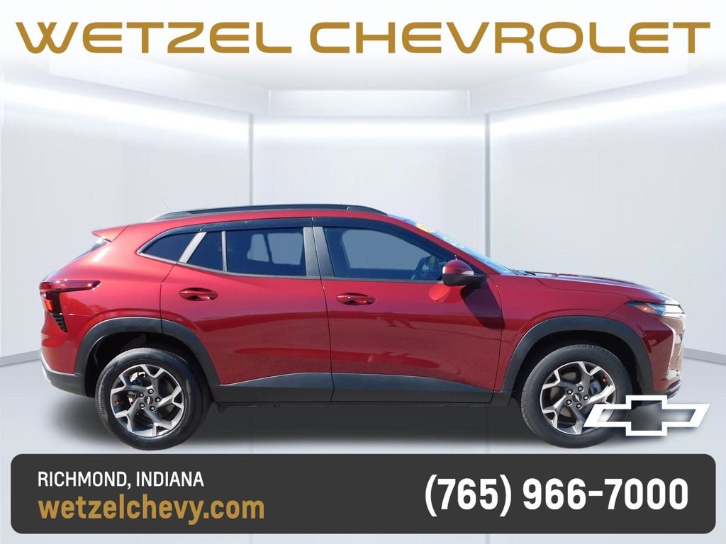 Used 2025 Red Chevrolet LT image 2