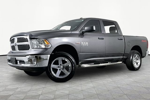 2020 RAM 1500 Classic Tradesman 4x4 Crew Cab 5'7's photo