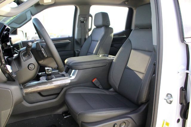 2026 Chevrolet Silverado 1500 LTZ - Photo 9