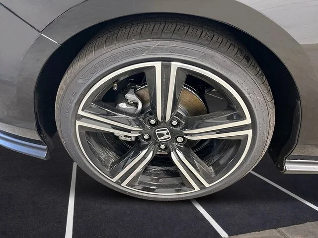 New 2026 Crystal Black Pearl Honda SE image 10