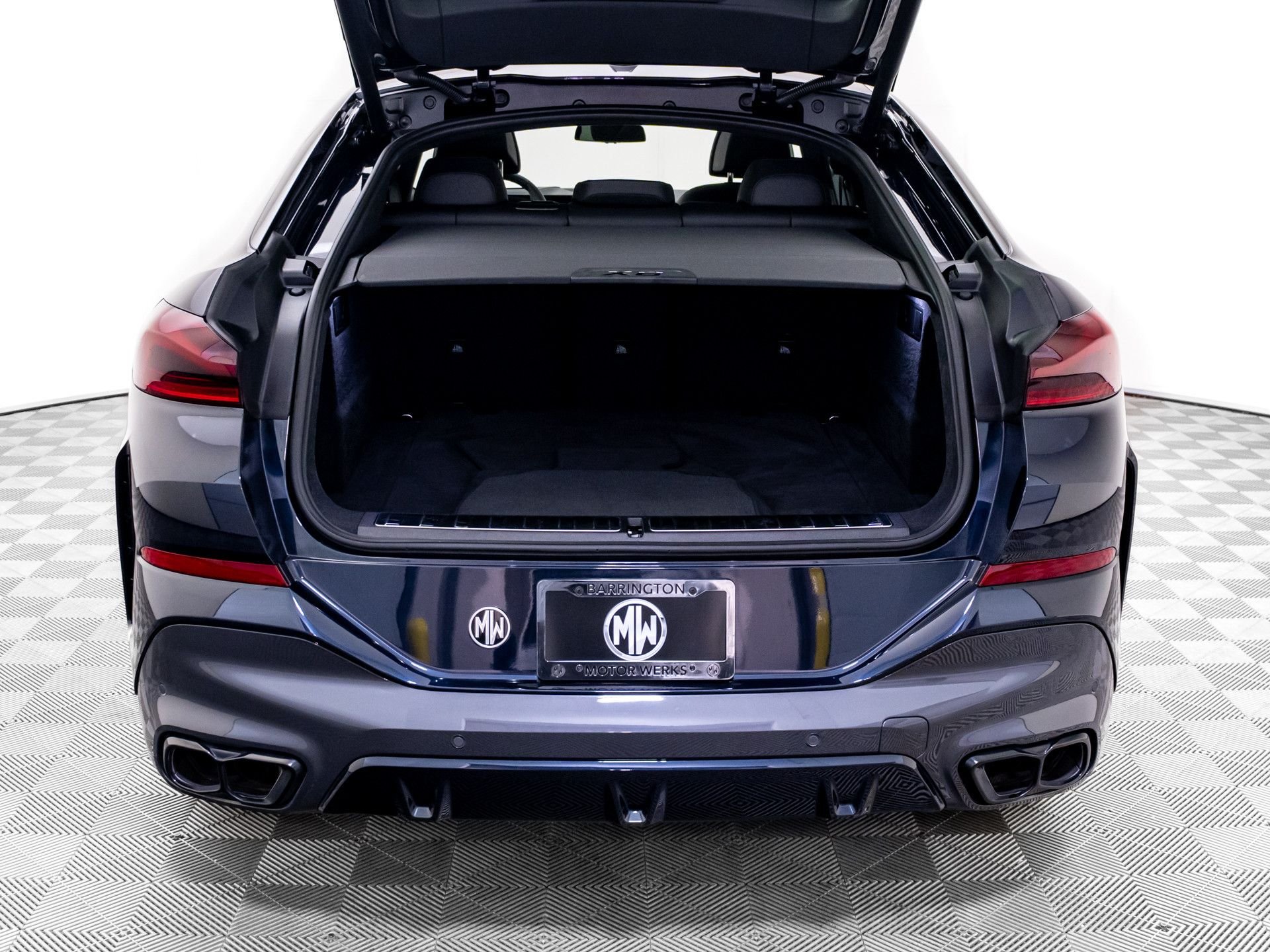 Certified Used 2026 Carbon Black Metallic BMW M60i image 38