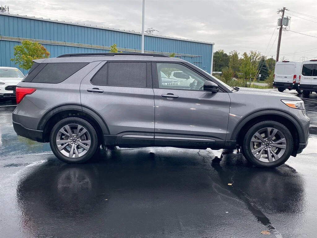 Used 2022 Carbonized Gray Ford XLT image 12