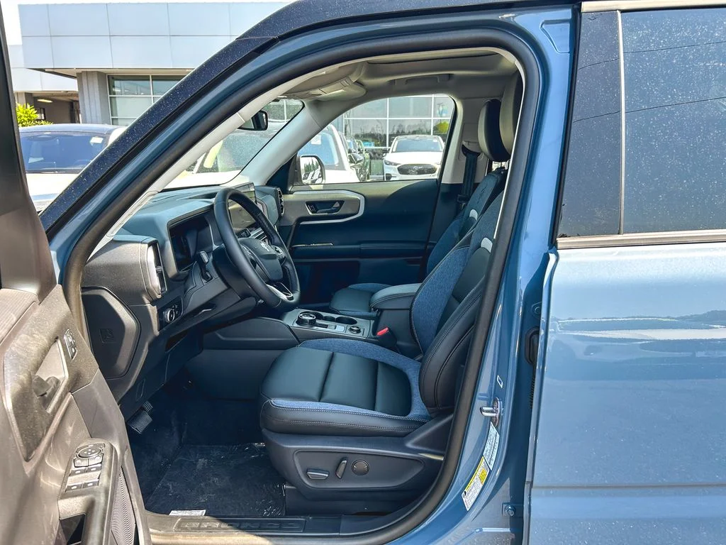 New 2026 Azure Gray Metallic Tri-Coat Ford Outer Banks® image 13