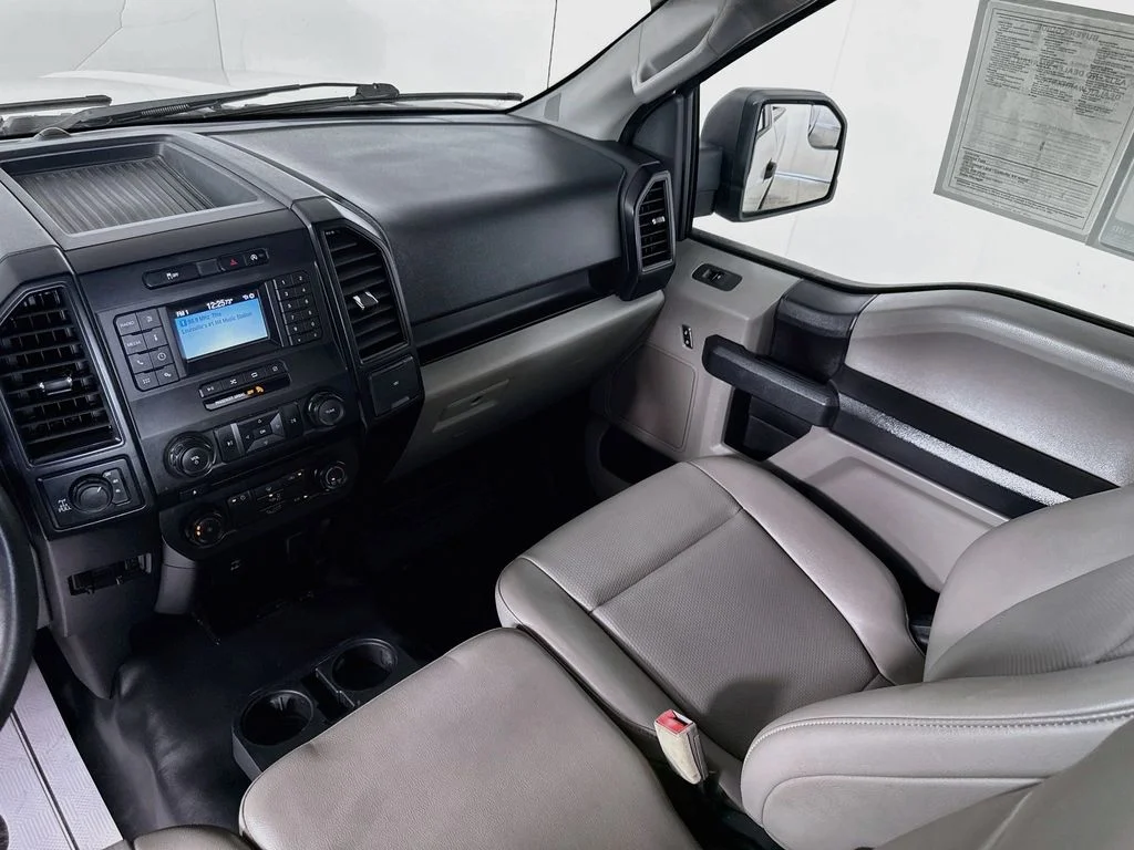 Used 2018 Oxford White Ford XL image 21