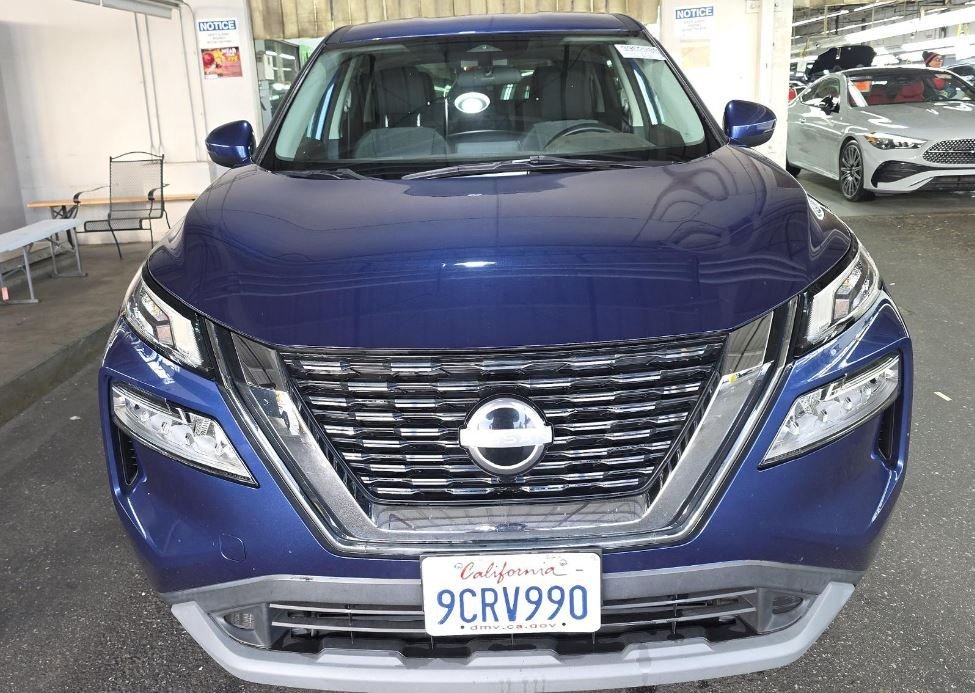 Used 2022 Nissan Rogue SV with VIN 5N1BT3BA3NC732745 for sale in Kansas City