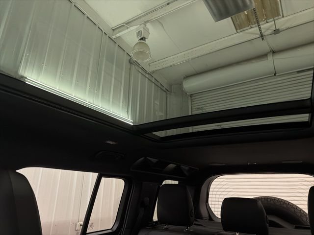New 2026 Sargasso Blue Land Rover OCTA image 38