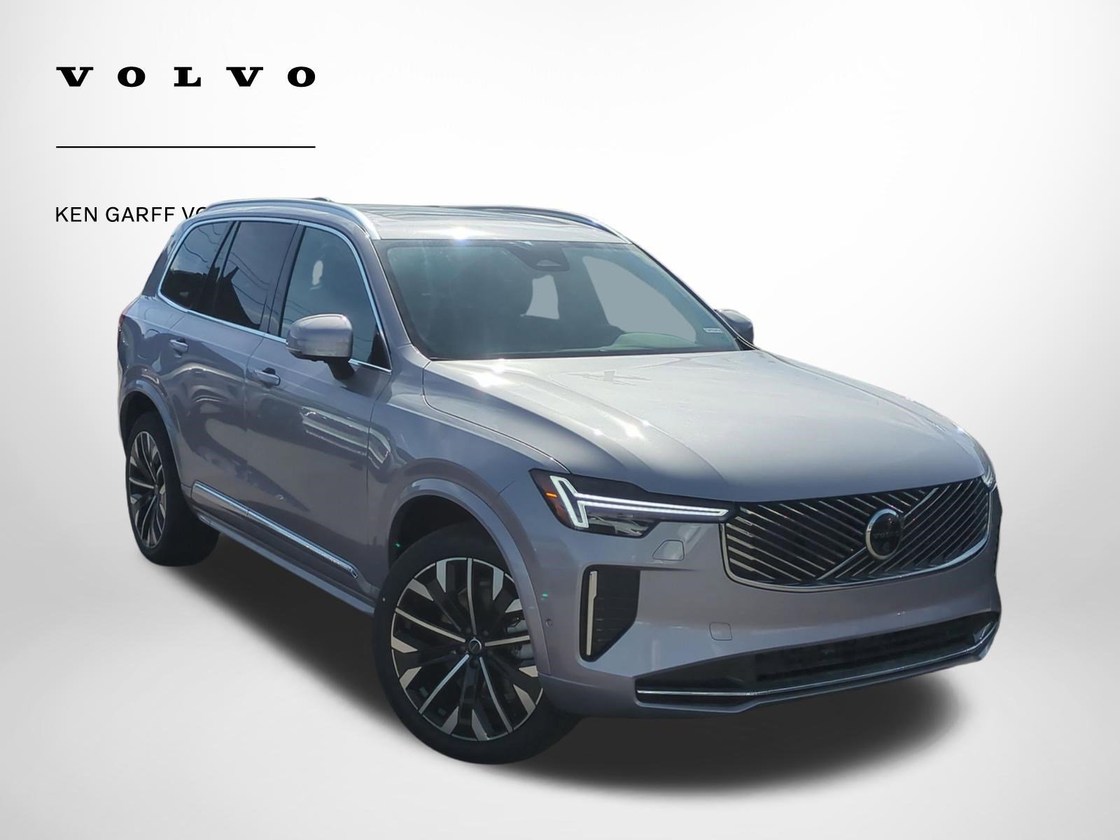 2026 Volvo XC90 B5 Plus Bright 4WD's photo